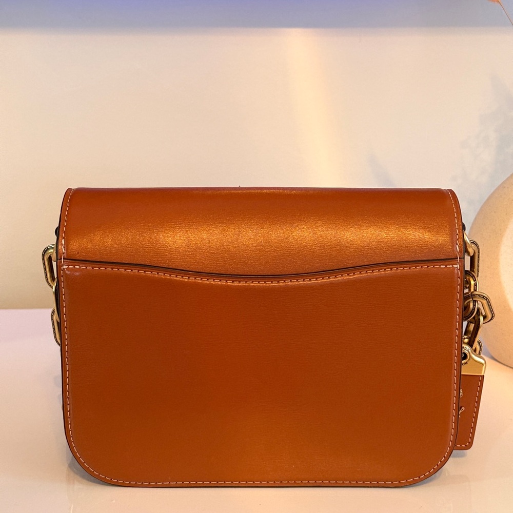 Coach Brown Leather Crossbody Bag with Gold Chain - Picture 3 of 7